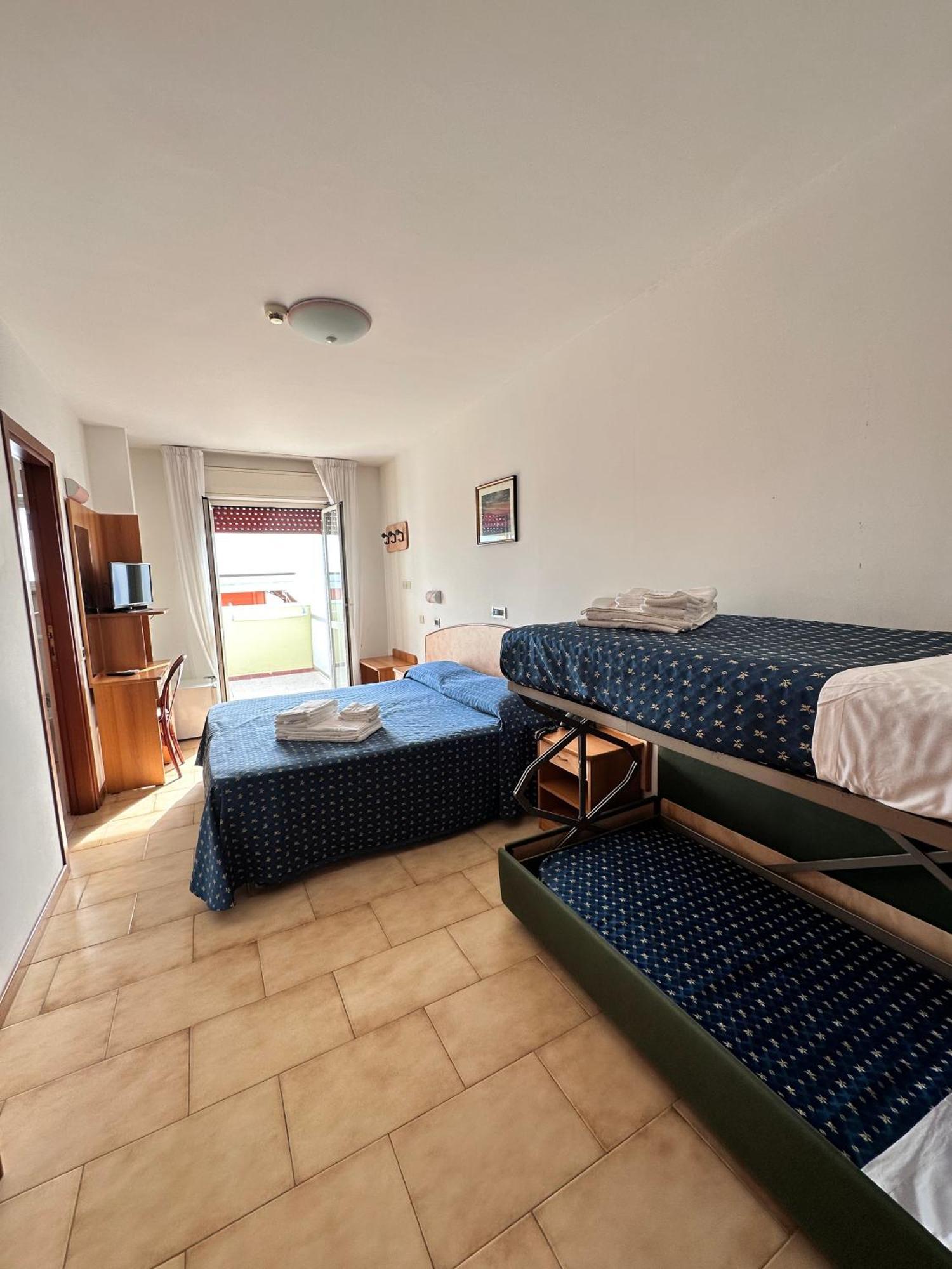 Hotel Holiday Martinsicuro Room photo